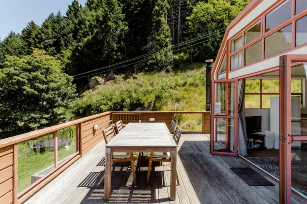 Hot Tub And Views Over - Entire House * Queenstown