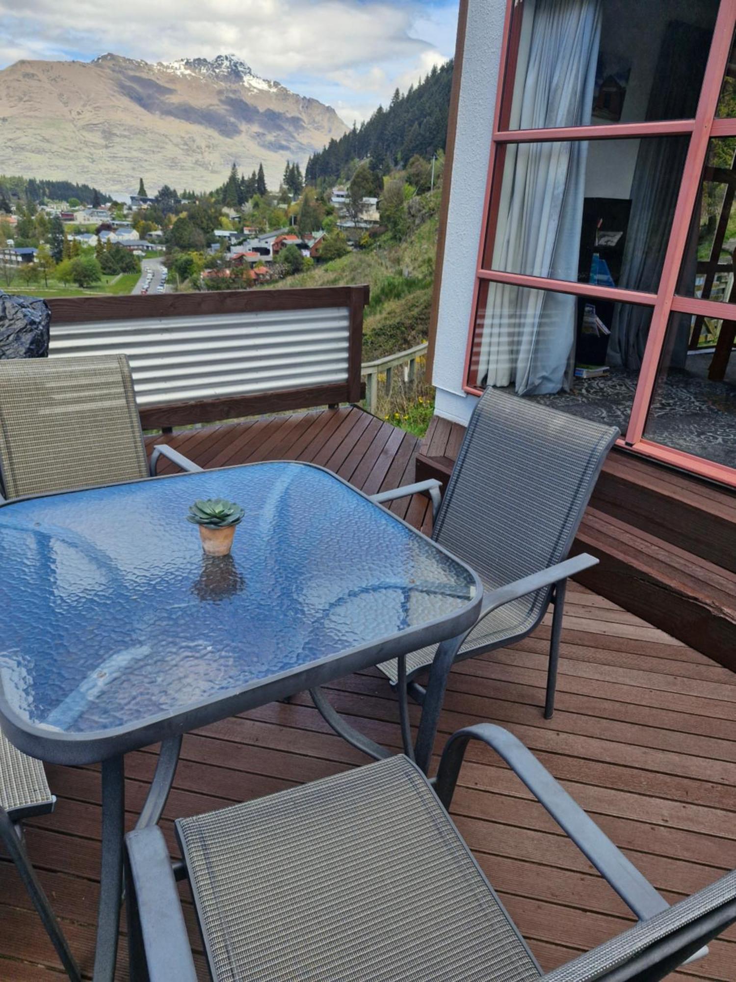 Holiday home Hot Tub And Views Over - Entire House Queenstown